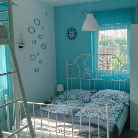 Appartement Sunshine Apartman à Siófok Extérieur photo