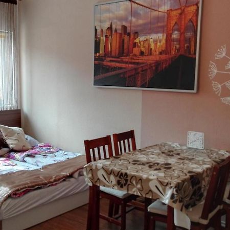 Appartement Sunshine Apartman à Siófok Extérieur photo