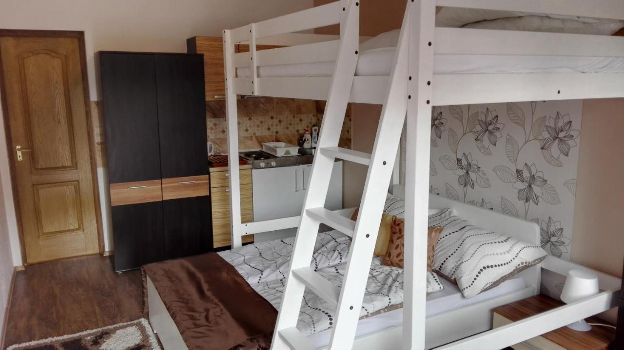 Appartement Sunshine Apartman à Siófok Extérieur photo