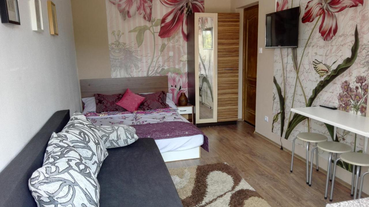 Appartement Sunshine Apartman à Siófok Extérieur photo