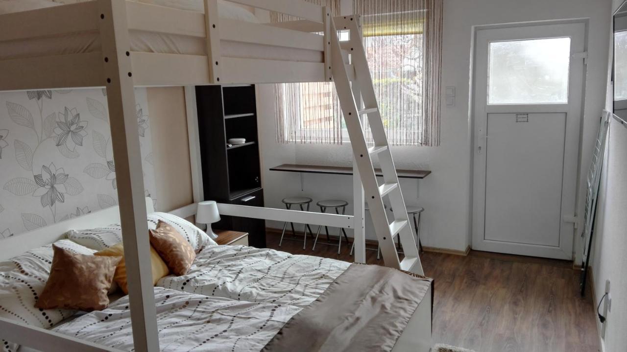 Appartement Sunshine Apartman à Siófok Extérieur photo